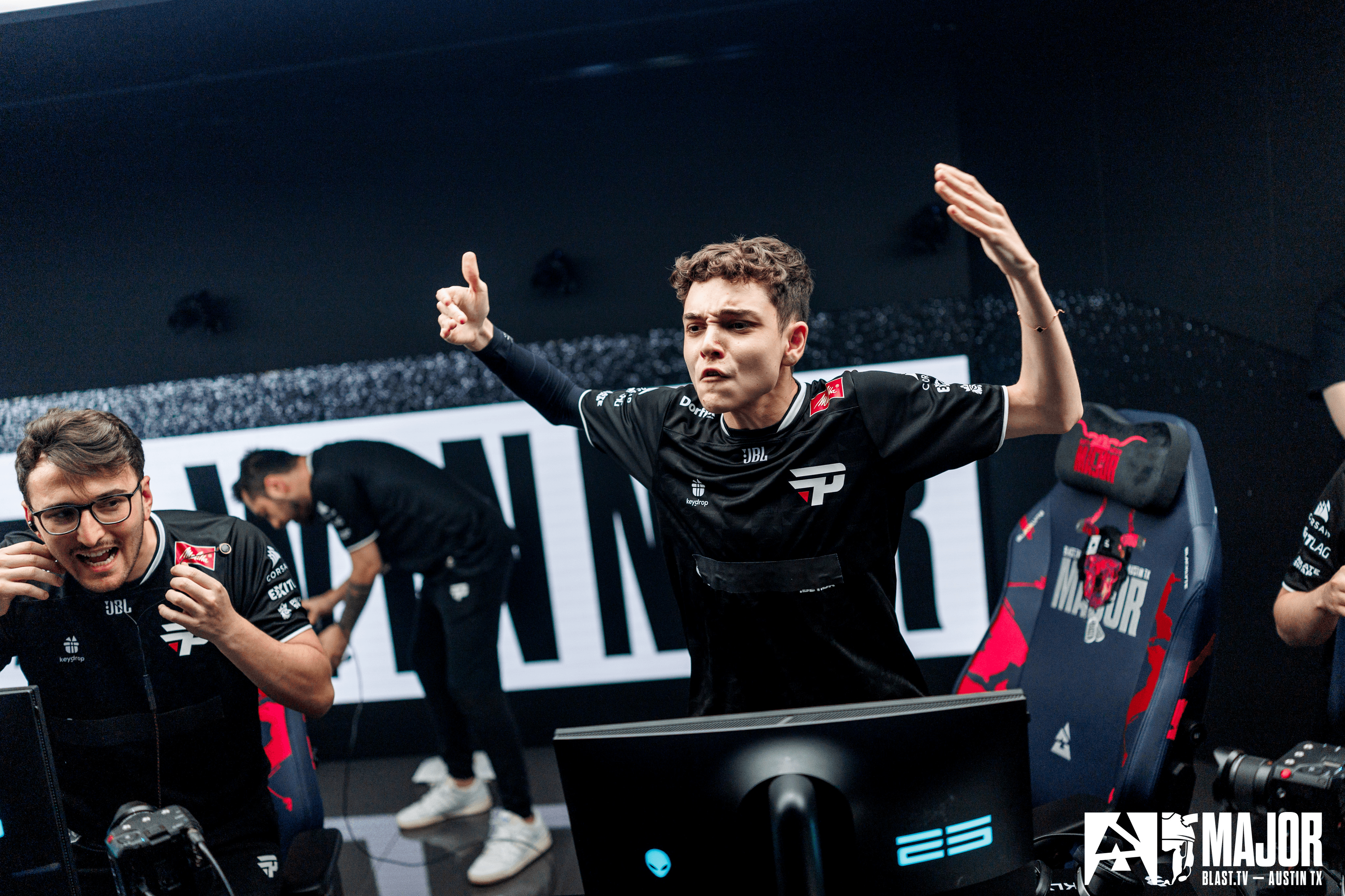 3-0組綠龍、黑豹淘汰！MOUZ、paiN鏖戰晉級四強