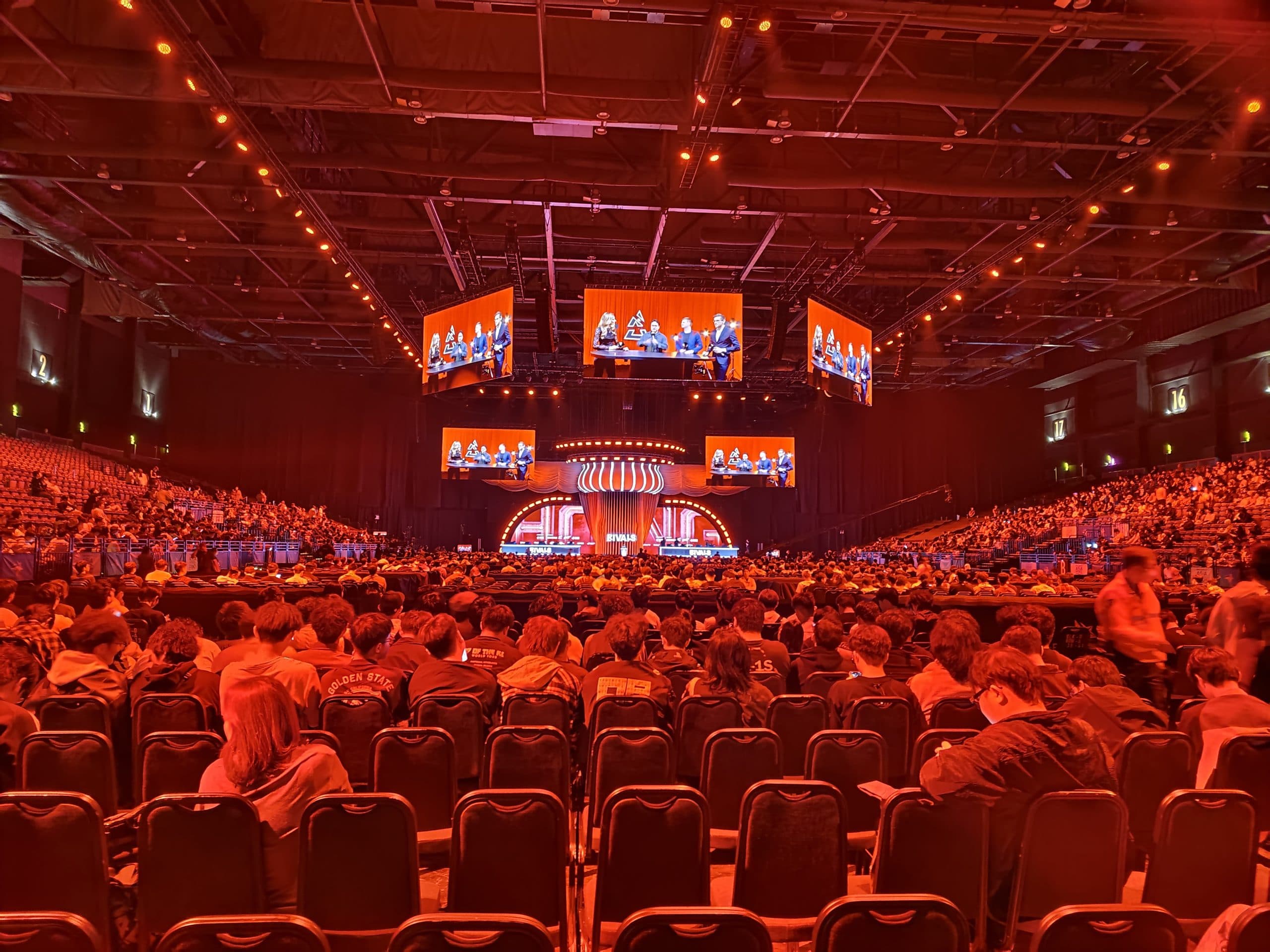 BLAST Rivals現場直擊，Falcons登場引全場觀眾歡呼