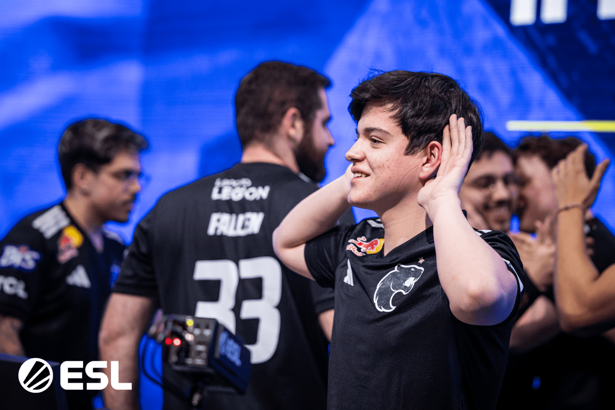 黑豹3-0橫掃小蜜蜂登頂IEM成都站冠軍!Molodoy受封賽事MVP